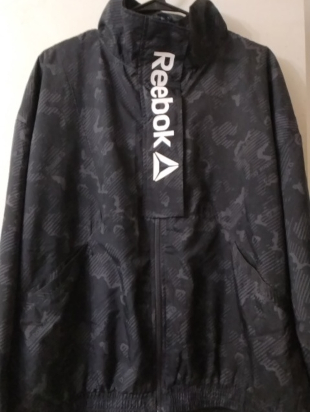 Reebok Vintage Men’s Black Camo Performance Jacket with White Logo Sz XL
